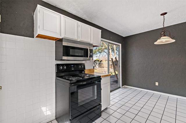 7410 Londres Drive, Houston, TX 77083