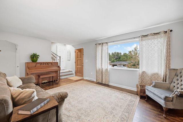 920 Sunglow, Villa Hills, KY 41017
