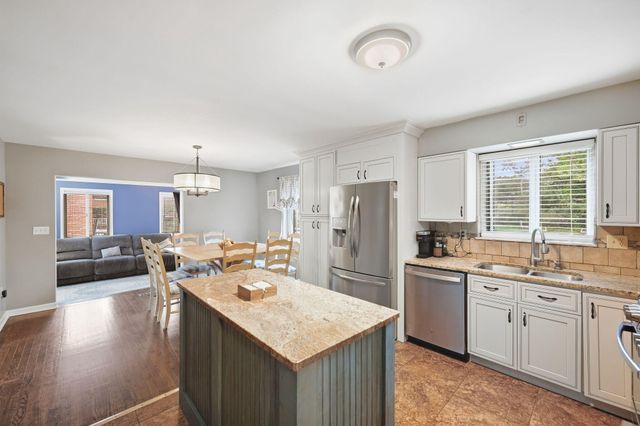 920 Sunglow, Villa Hills, KY 41017