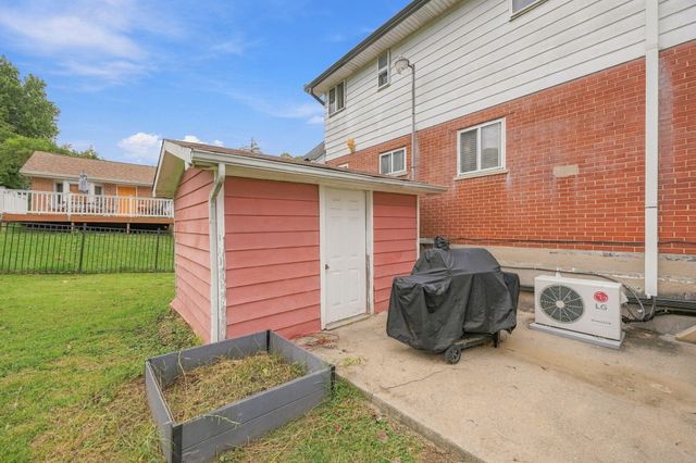 920 Sunglow, Villa Hills, KY 41017
