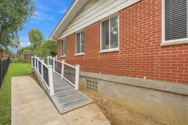 920 Sunglow, Villa Hills, KY 41017