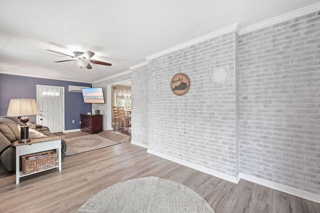 920 Sunglow, Villa Hills, KY 41017