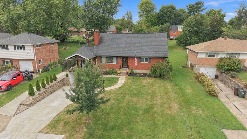 920 Sunglow, Villa Hills, KY 41017