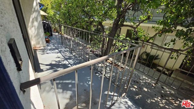 1018 6th Street C, Santa Monica, CA 90403
