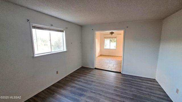 904 E Christmas Tree Lane, Pearce, AZ 85625