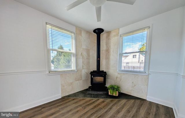 240 ROBERTS AVE, Horsham, PA 19044