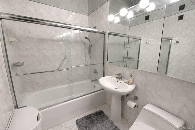 26910 Grand Central Parkway 27T, Floral Park, NY 11005