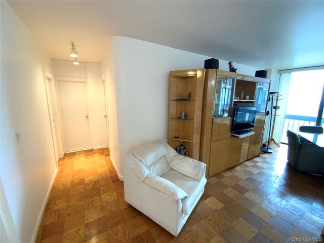 26910 Grand Central Parkway 27T, Floral Park, NY 11005