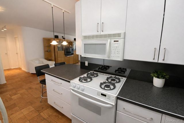 26910 Grand Central Parkway 27T, Floral Park, NY 11005