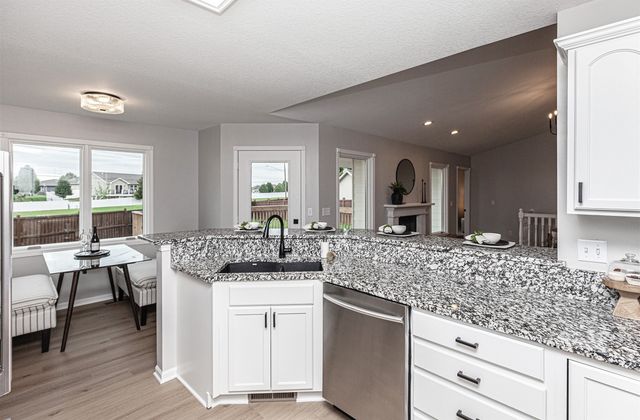 2022 NW Lakeside Drive, Ankeny, IA 50023