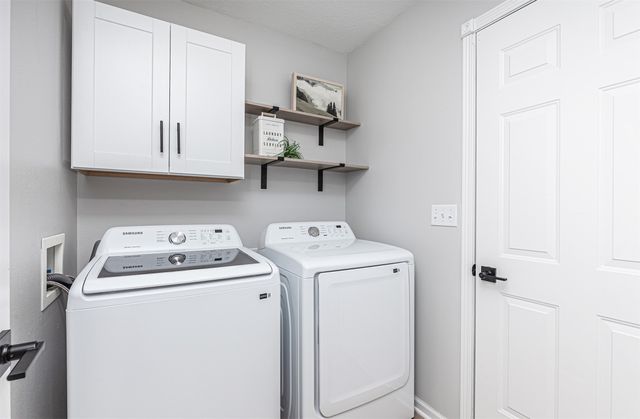 2022 NW Lakeside Drive, Ankeny, IA 50023
