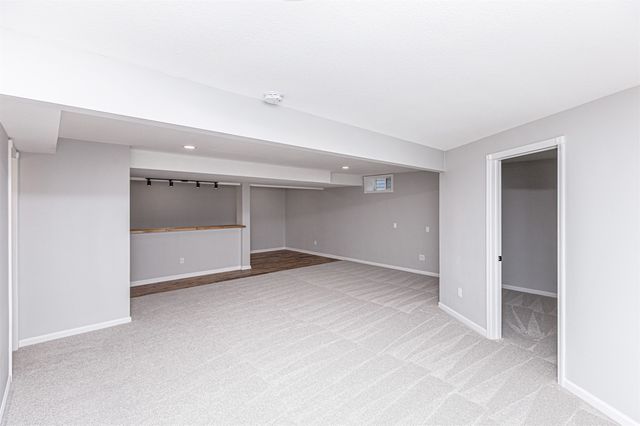 2022 NW Lakeside Drive, Ankeny, IA 50023