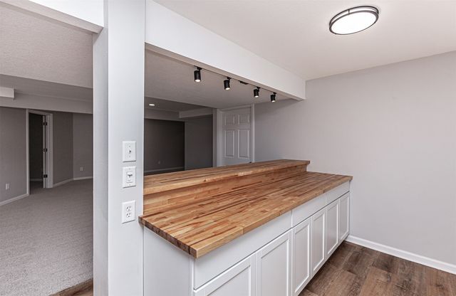 2022 NW Lakeside Drive, Ankeny, IA 50023