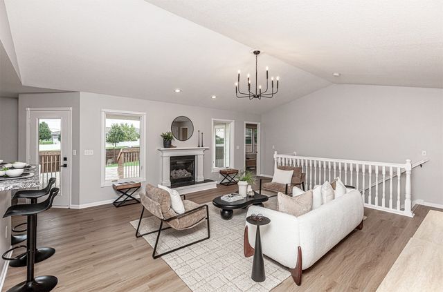 2022 NW Lakeside Drive, Ankeny, IA 50023