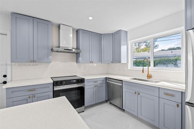 719 SW 25th Avenue 719, Boynton Beach, FL 33435