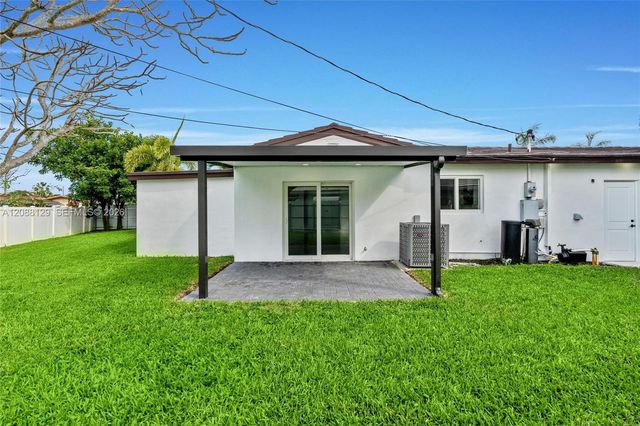 719 SW 25th Avenue 719, Boynton Beach, FL 33435
