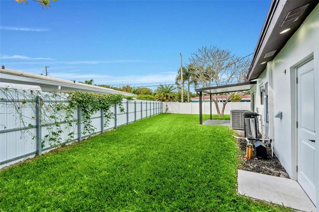 719 SW 25th Avenue 719, Boynton Beach, FL 33435