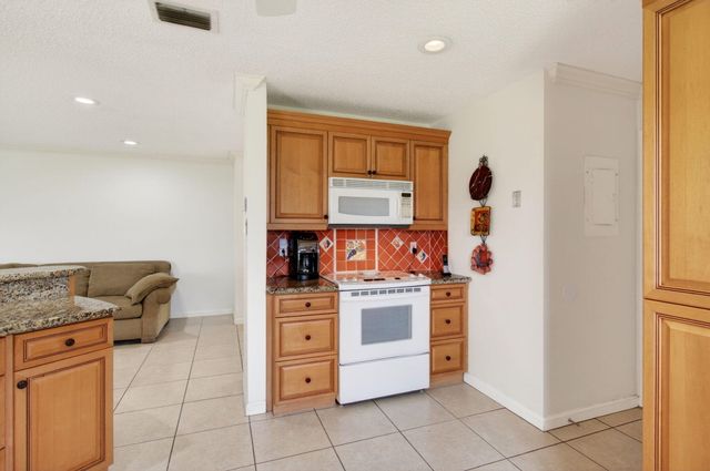 6049 Dusenburg Road, Delray Beach, FL 33484