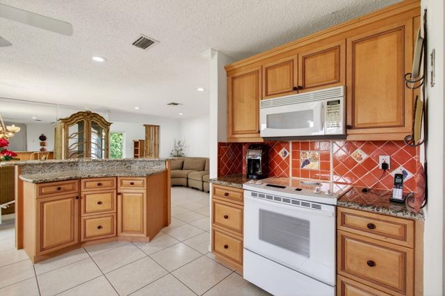 6049 Dusenburg Road, Delray Beach, FL 33484