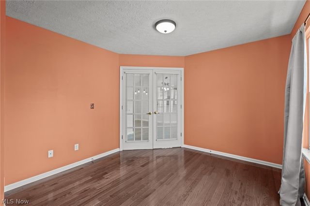 282 Vista Circle, North Olmsted, OH 44070