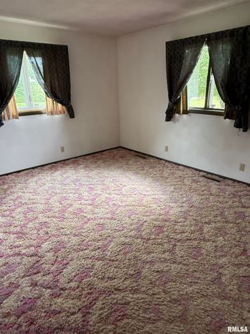 8323 E Briney Road, Ipava, IL 61441