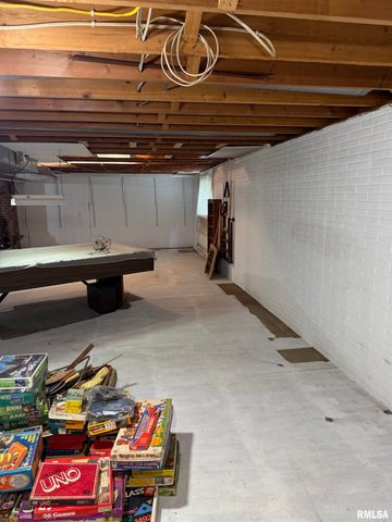 8323 E Briney Road, Ipava, IL 61441