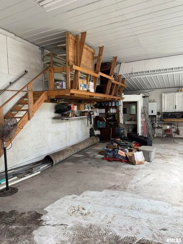 8323 E Briney Road, Ipava, IL 61441