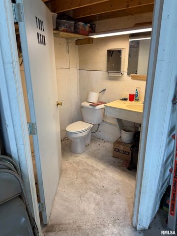 8323 E Briney Road, Ipava, IL 61441