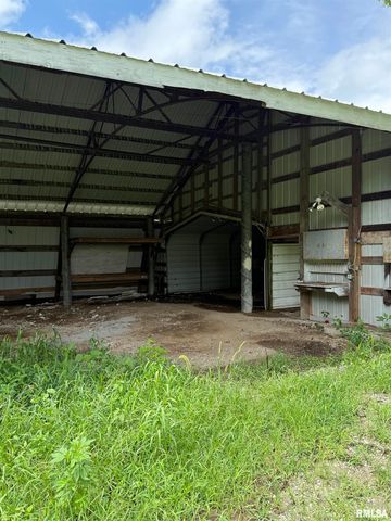 8323 E Briney Road, Ipava, IL 61441