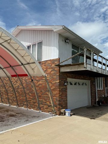 8323 E Briney Road, Ipava, IL 61441