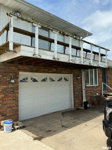 8323 E Briney Road, Ipava, IL 61441