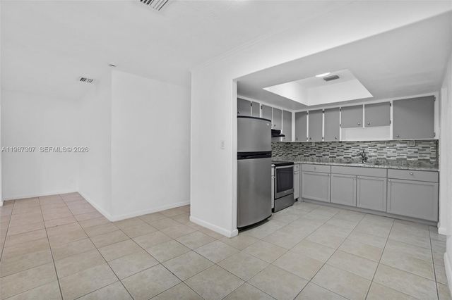2857 NW 12th St, Fort Lauderdale, FL 33311