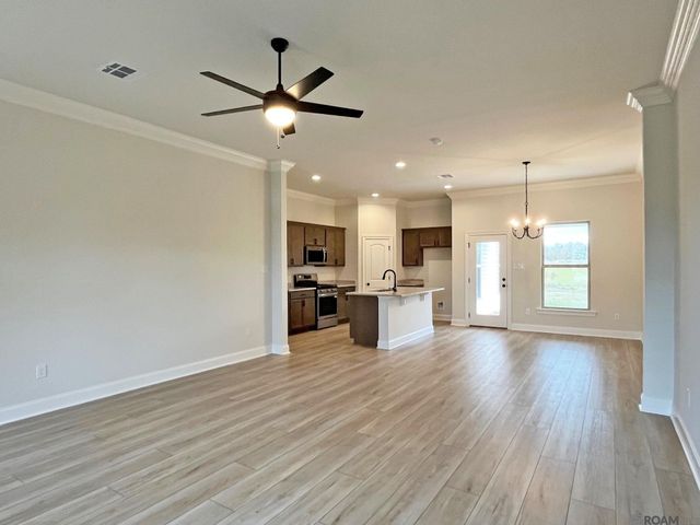 20736 Great Plains Ave, Zachary, LA 70791