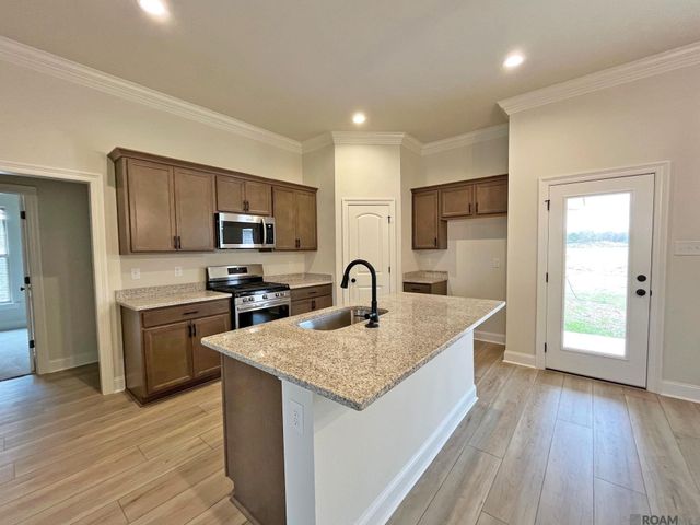 20736 Great Plains Ave, Zachary, LA 70791