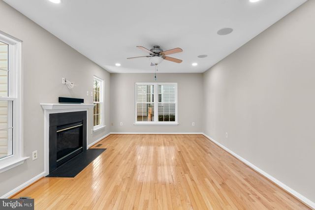 18452 CROWNSGATE CIR, Germantown, MD 20874