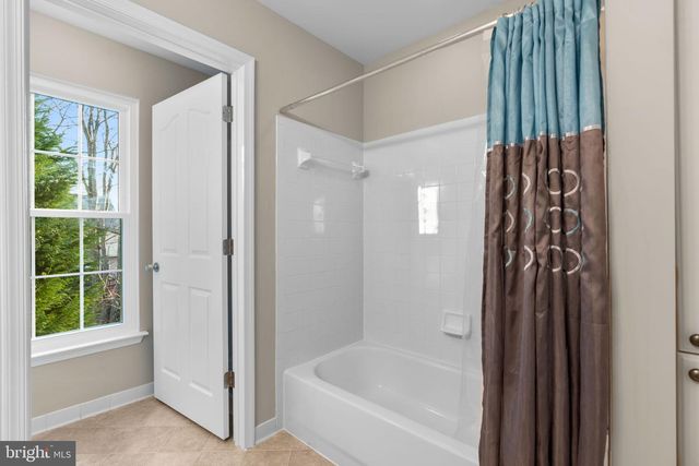 18452 CROWNSGATE CIR, Germantown, MD 20874