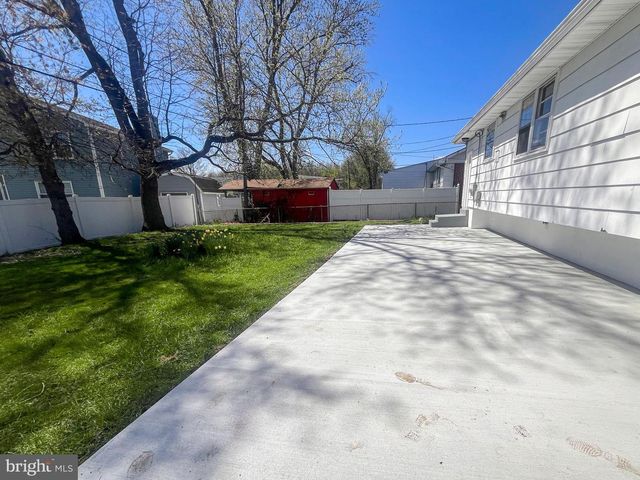 53 MARTA DR, Wilmington, DE 19808