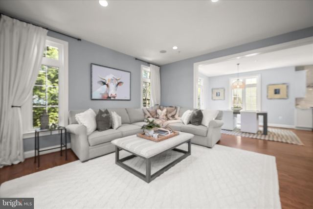6700 FAIRFAX RD, Chevy Chase, MD 20815