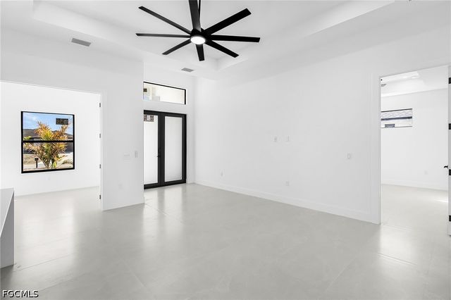 2200 NE 15th AVE, Cape Coral, FL 33909
