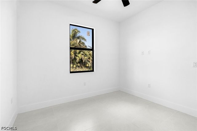 2200 NE 15th AVE, Cape Coral, FL 33909