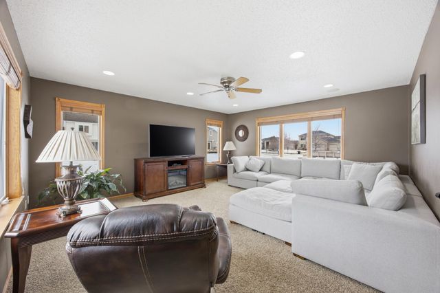 1816 Queensbury Street, West Fargo, ND 58078