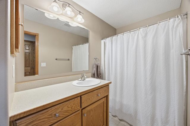 1816 Queensbury Street, West Fargo, ND 58078