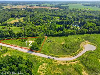 9551 Creekside Drive, Saline, MI 48176