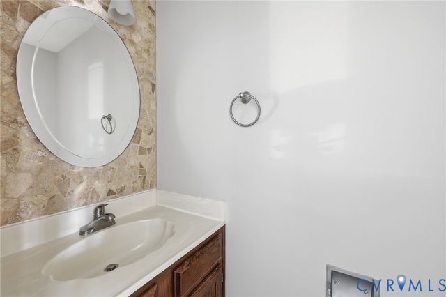 8422 Shannon Green Ct, Henrico, VA 23228