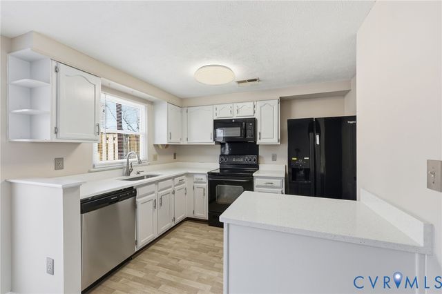 8422 Shannon Green Ct, Henrico, VA 23228