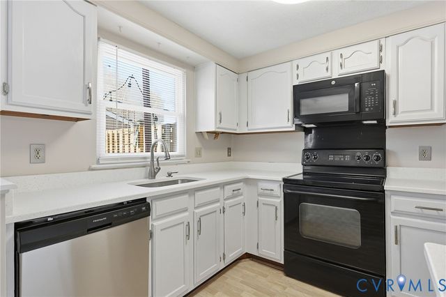 8422 Shannon Green Ct, Henrico, VA 23228