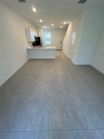 3060 SKYLINE LOOP, Kissimmee, FL 34758