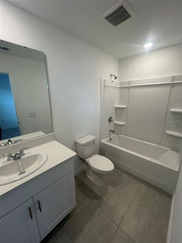 3060 SKYLINE LOOP, Kissimmee, FL 34758