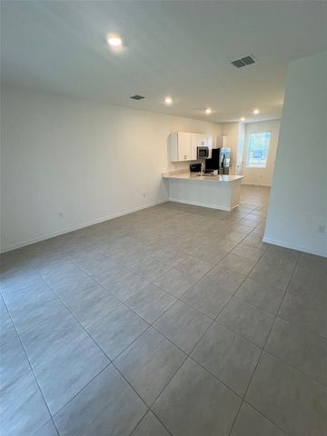3060 SKYLINE LOOP, Kissimmee, FL 34758