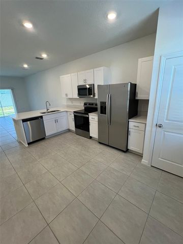 3060 SKYLINE LOOP, Kissimmee, FL 34758